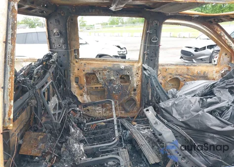 2022 Chevrolet Silverado 4Wd Long Bed High Country/4Wd Standard Bed High Country z USA, uszkodzony, nr VIN 1GC1YREY1NF112648